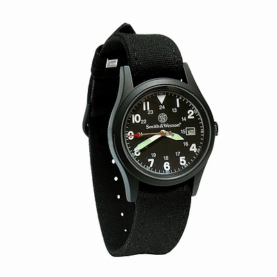  "Military Watch Black Face" Smith & Wesson  !!!